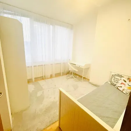 Apartman Stan Sa Divnim Pogledom, Garazom I Terasom Szarajevó