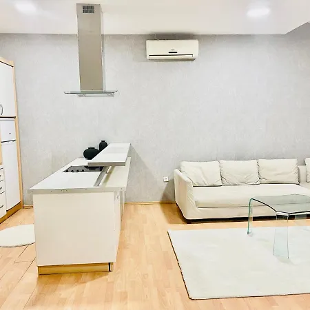 Апартаменты Stan Sa Divnim Pogledom, Garazom I Terasom