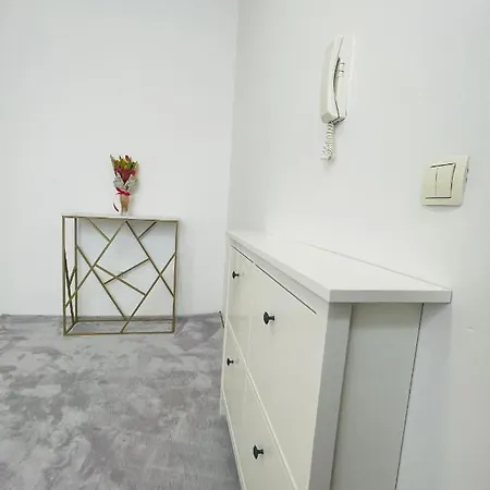 Apartman Stan Sa Divnim Pogledom, Garazom I Terasom *