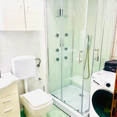 Stan Sa Divnim Pogledom, Garazom I Terasom Apartment Sarajevo
